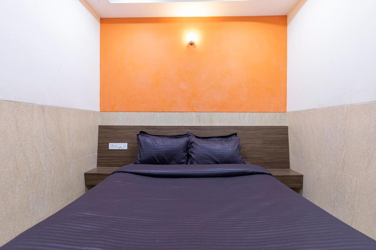 נאווי מומבאי Hotel Sankalp מראה חיצוני תמונה
